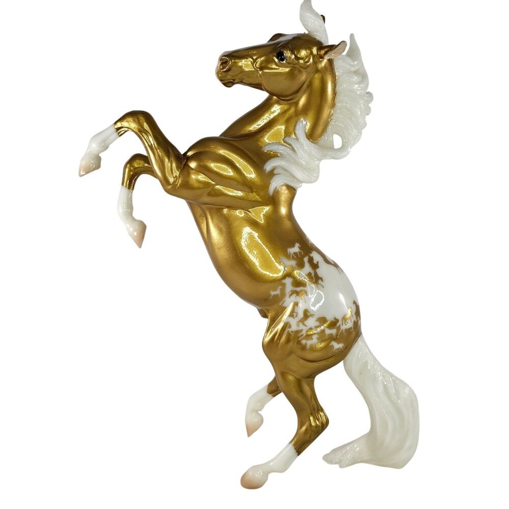 Breyer Breyerfest 2025 The Ties That Bind Us Gold Decorator Horse Variation